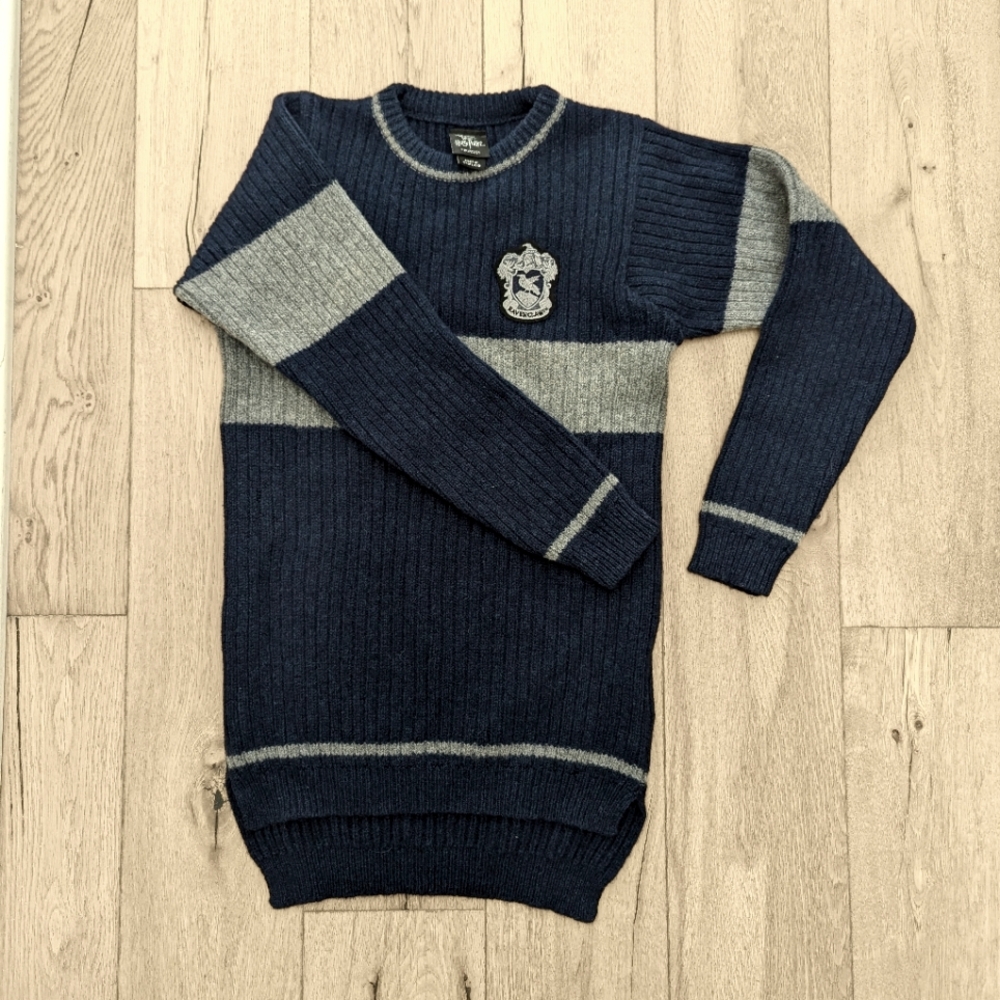 Official Harry Potter Ravenclaw Sweater, pristine condtion